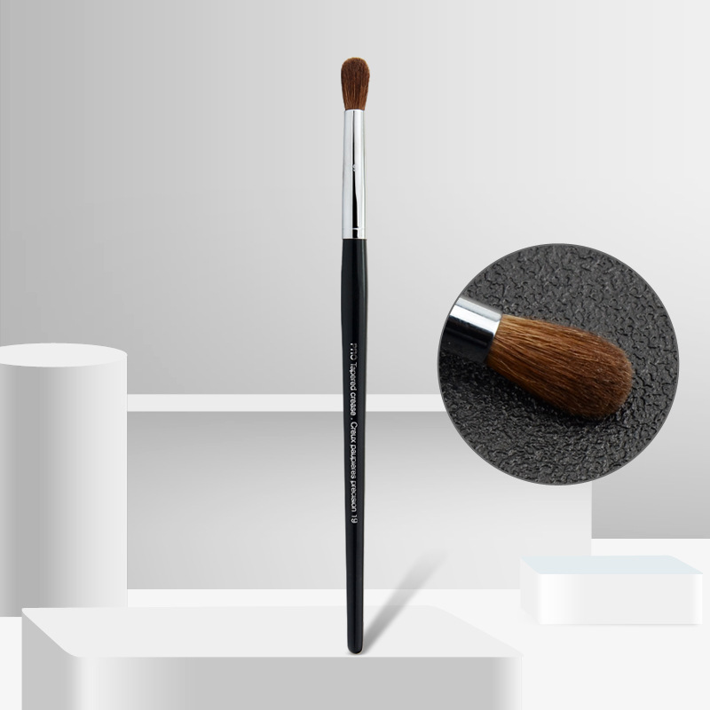 Beauty Bay Makeup - Professional Eyeshadow Brush Tapered Crease Precison