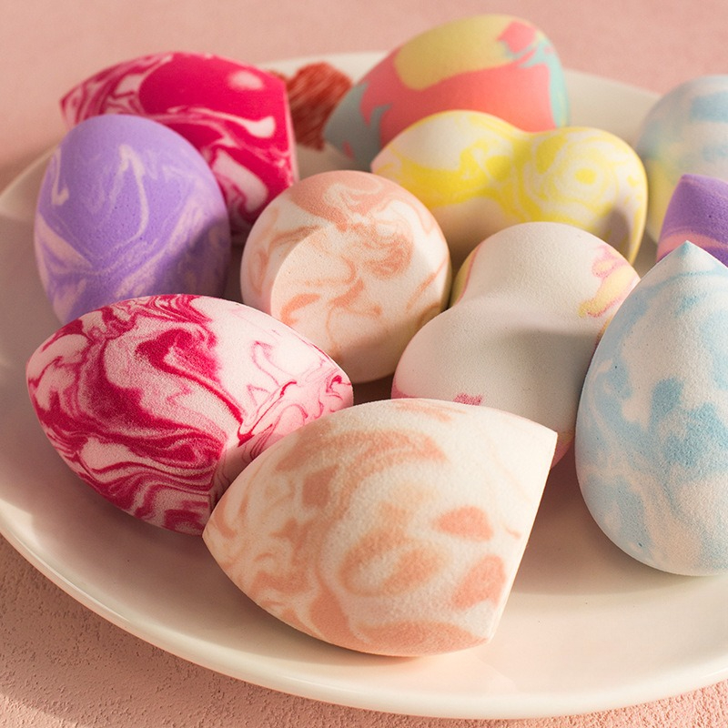 Ultra Soft Bouncy Marble Patte - огляд і ціна Beauty Blender In Makeup