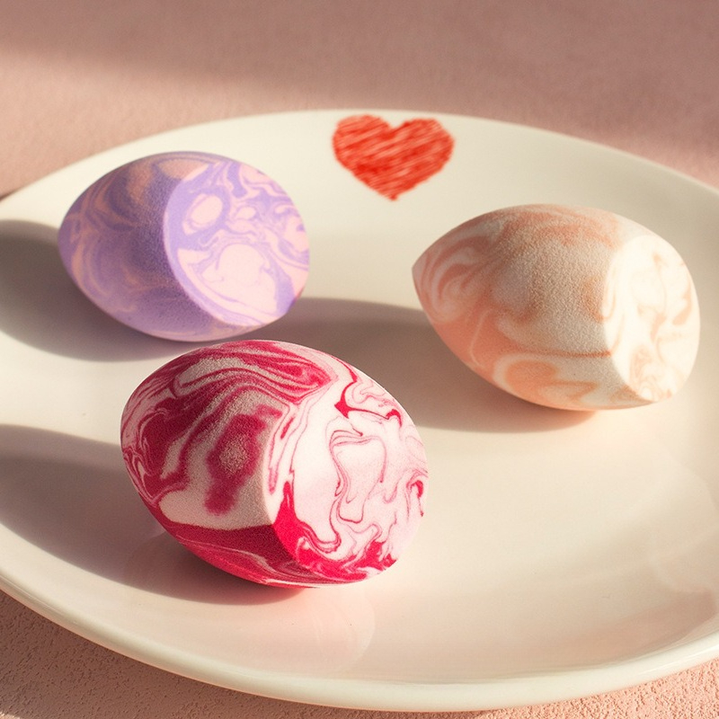 Ultra Soft Bouncy Marble Patte - огляд і ціна Beauty Blender In Makeup