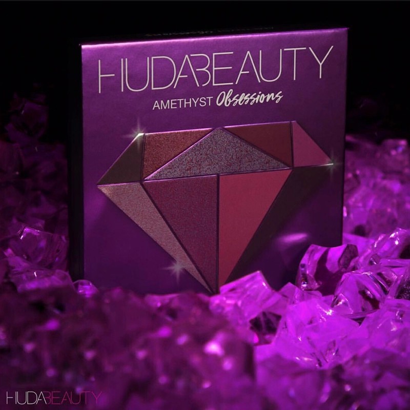 Huda Beauty 9 Color Palette Di - огляд і ціна Huda Beauty Makeup Set
